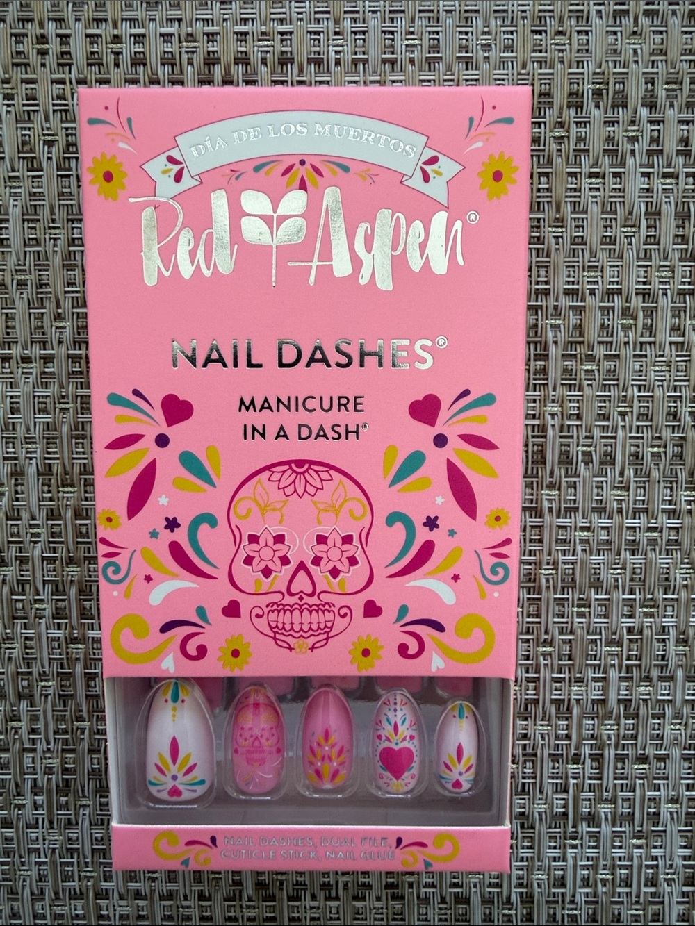 Red Aspen Nail Dashes Manicure Set - Pink Floral Día de los Muertos